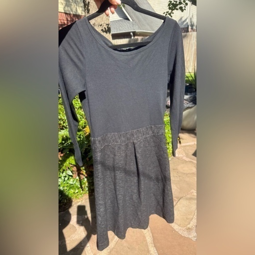 โถ๏ธ Theory โ๏ธ Black Boat neck fit and flare wool blend Dress Size 2
